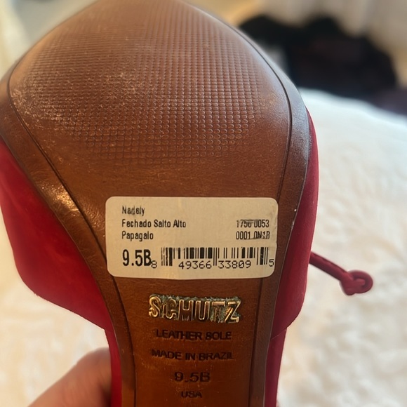 Shultz Red Suede Pumps, size 9.5B - Picture 8 of 9